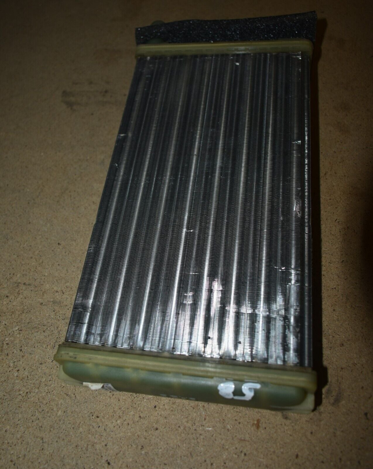 Original Mercedes T1 601 Wärmetausche 9242287505 Heizun Behr