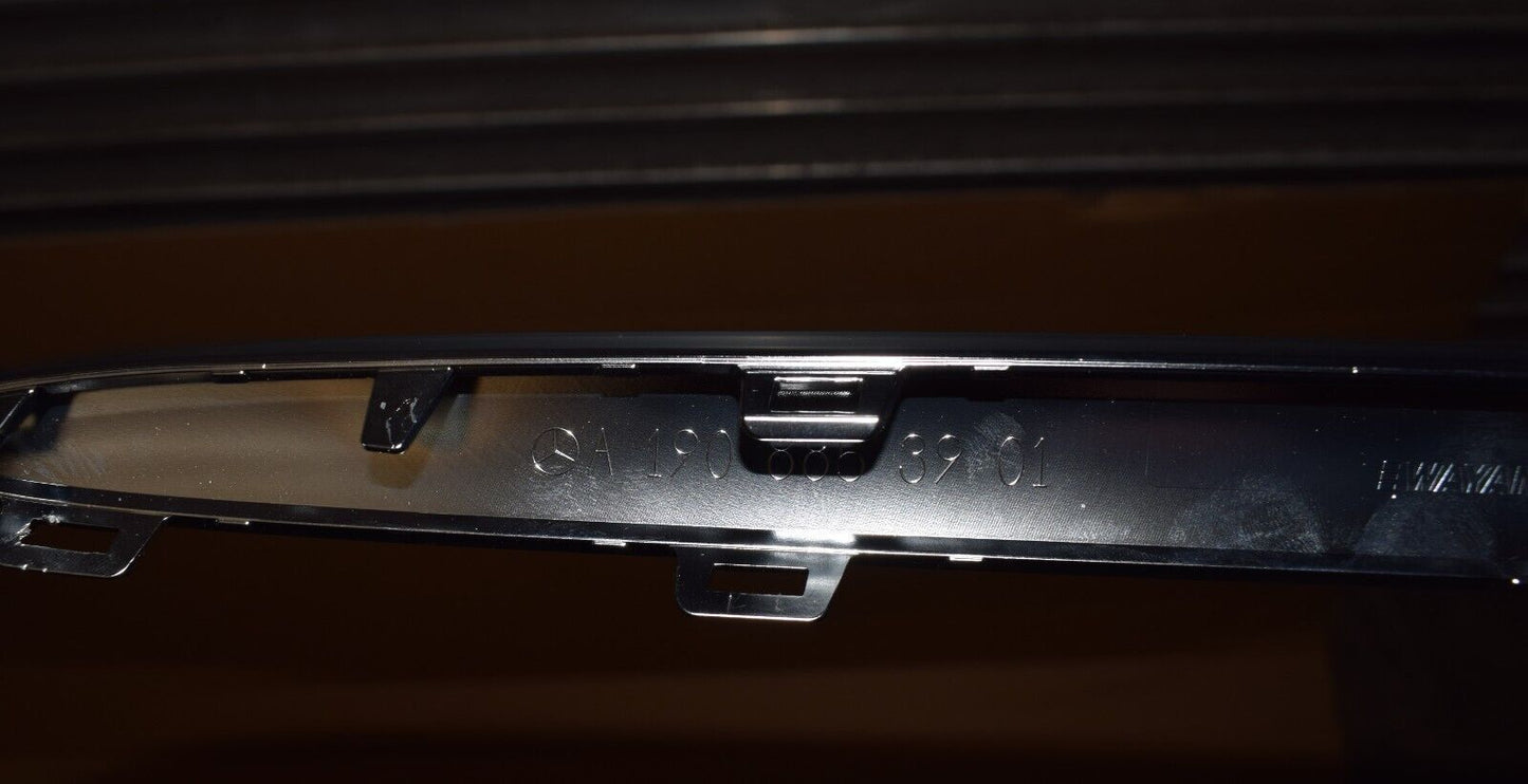 Original Mercedes GT C190 Zierstab Stoßstange vorne a1908853901