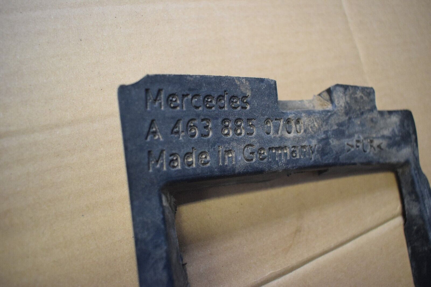 Original Mercedes Pralldämpfer w463 G klasse a4638850700