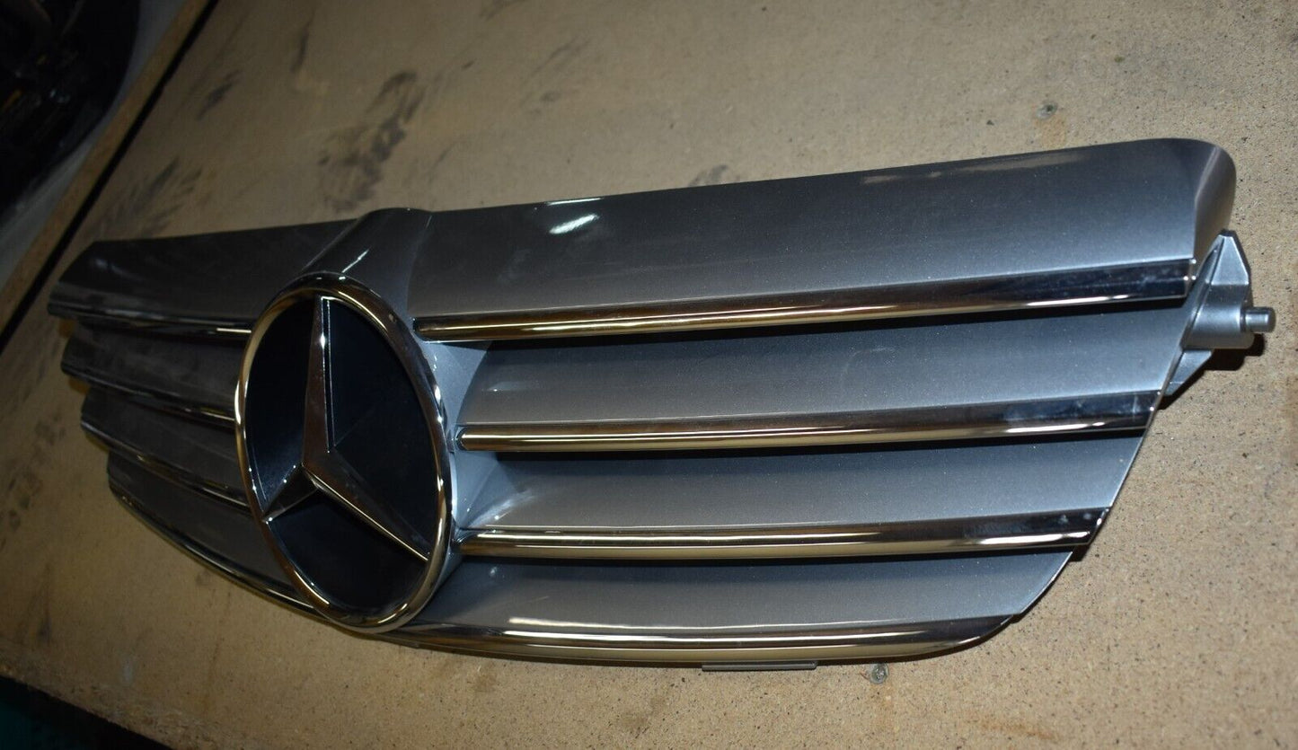 Original Mercedes Kühlergrill Grill w209 CLK a2098800023