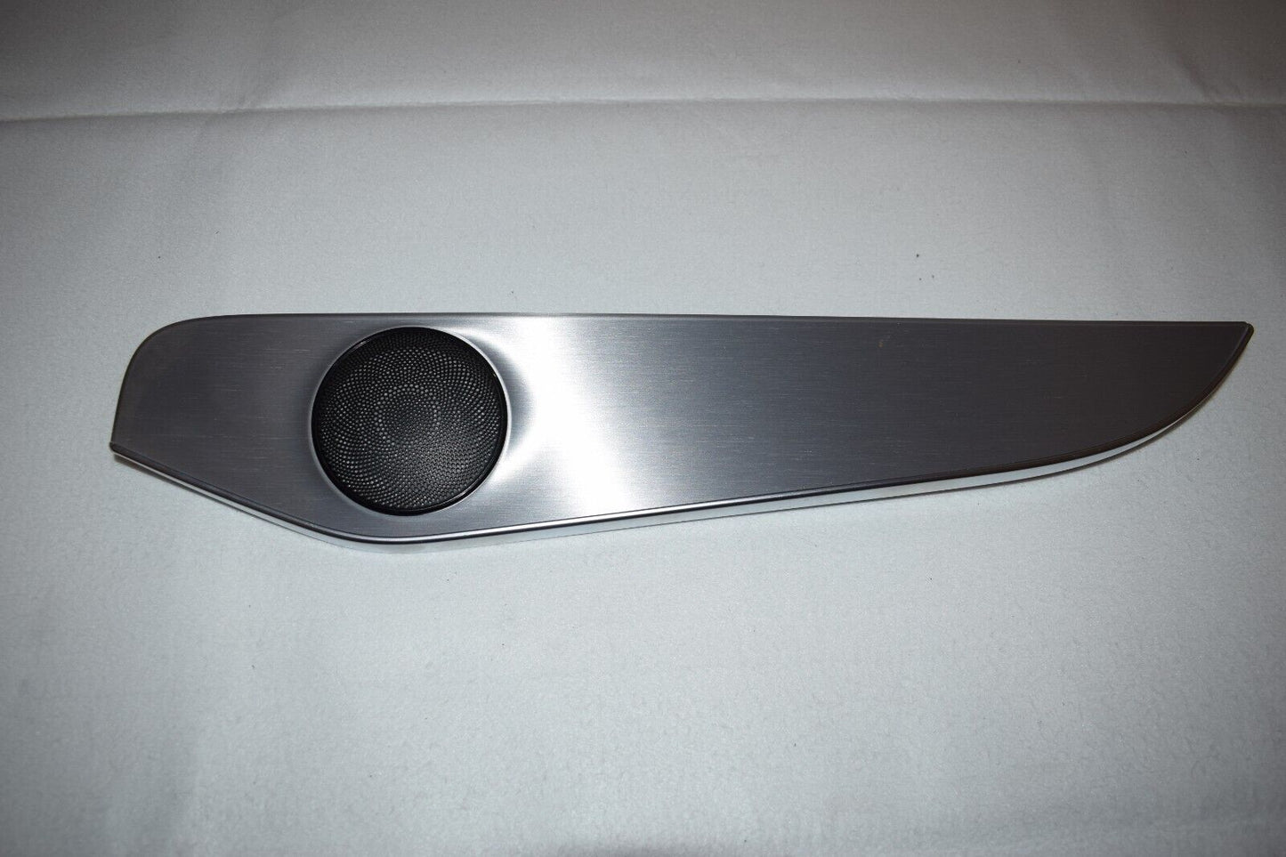 Original Mercedes w205 C Klasse a2057301603 Chrom hinten rechts