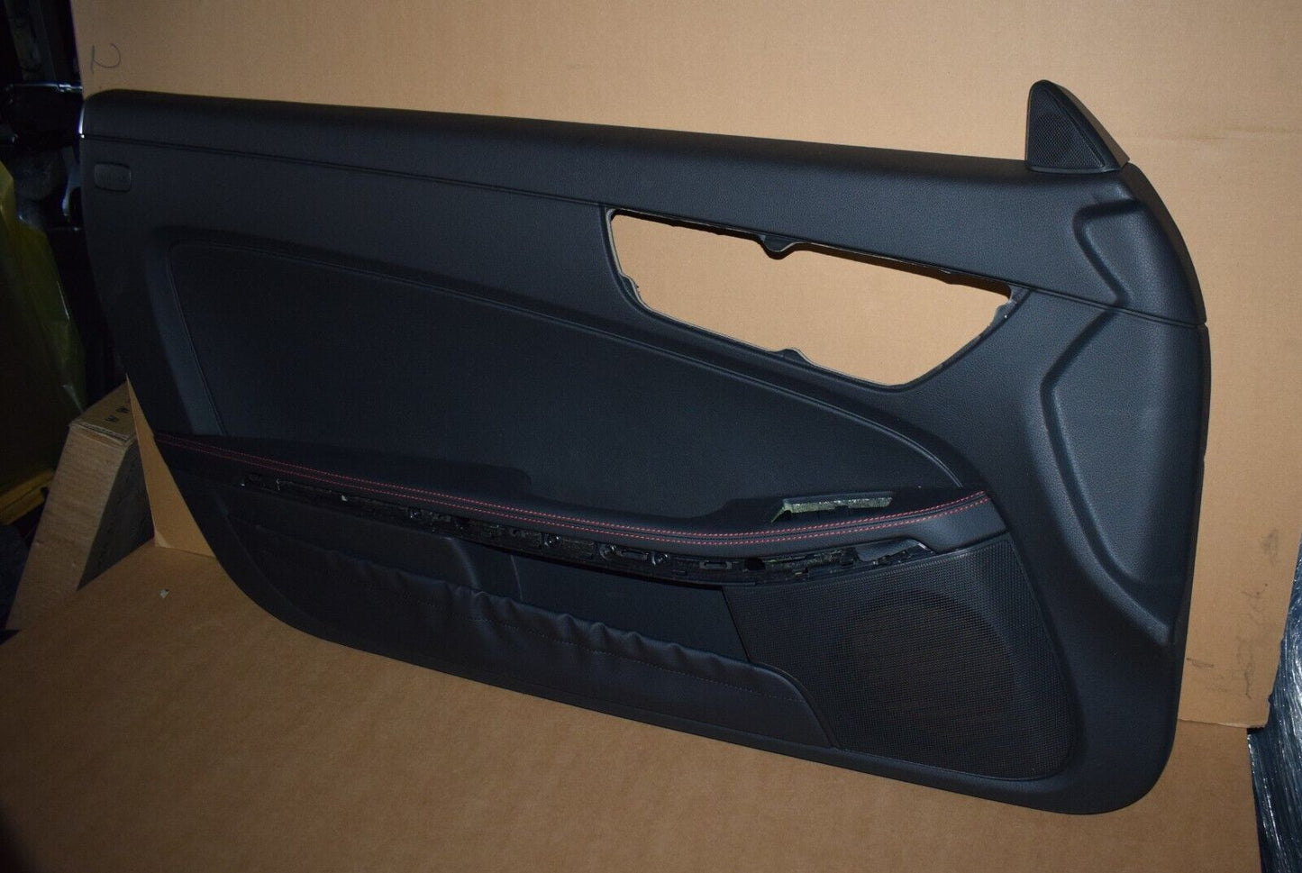 Original Mercedes SLK R172 Türpappen Türverkleidung schwarz rot links