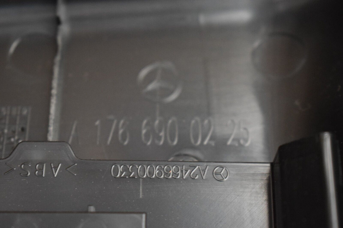 Original Mercedes A Klasse w176 B Säule Verkleidung a1766900225 rechts links