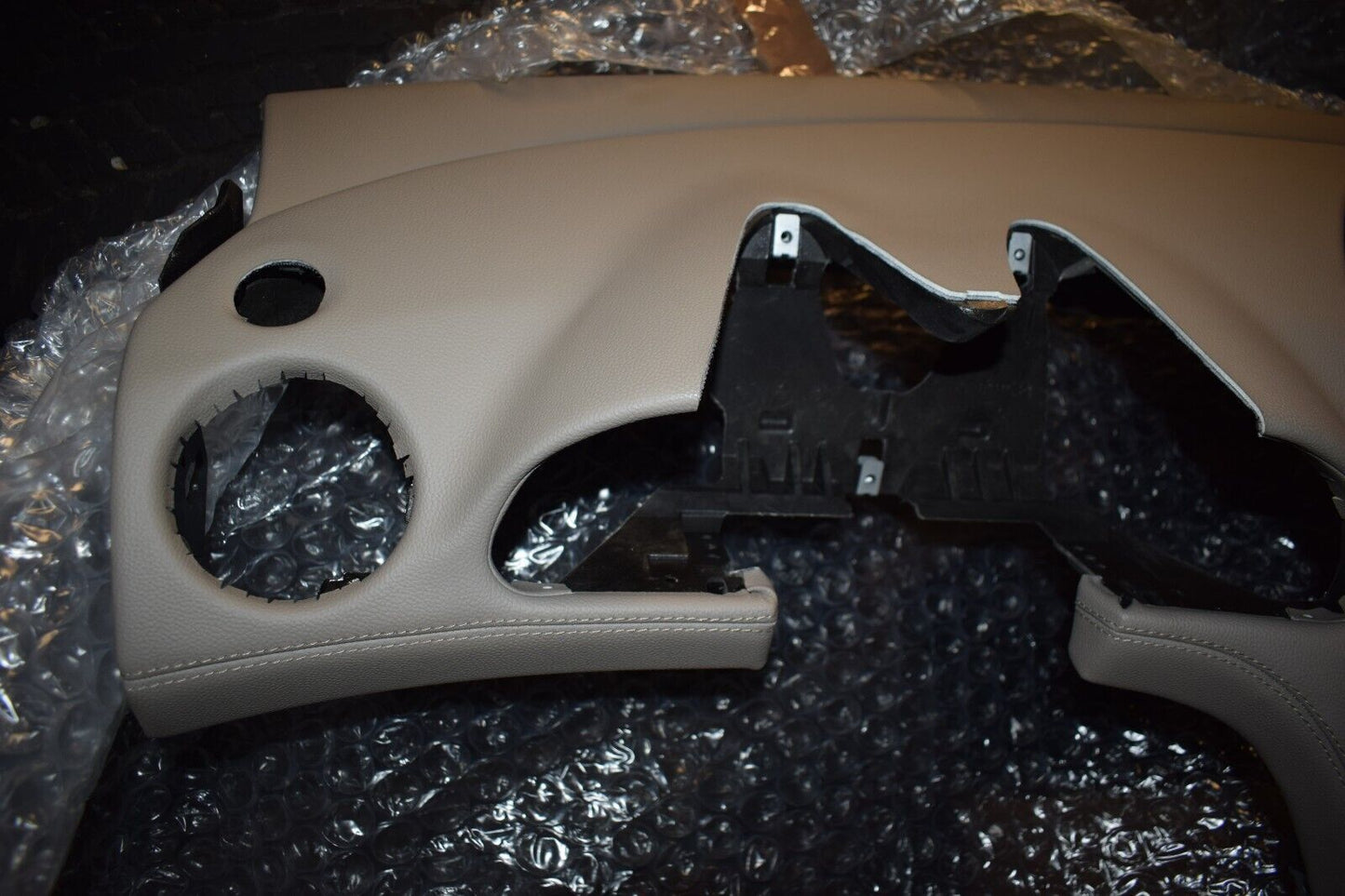 Original Mercedes R230 SL Armaturenbrett a2306800987 Stone 8J10 Leder