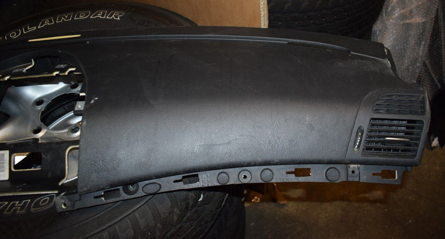 Original Mercedes w211 E Klasse Armaturenbrett a2116800687 schwarz