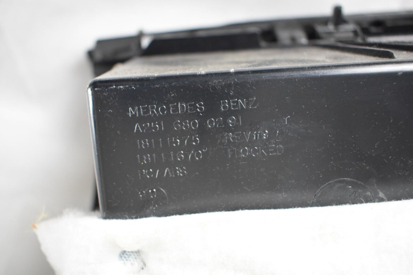 Mercedes R Klasse w251 Handschuhfach Ablagefach Handschuhkasten Schwarz a2516800