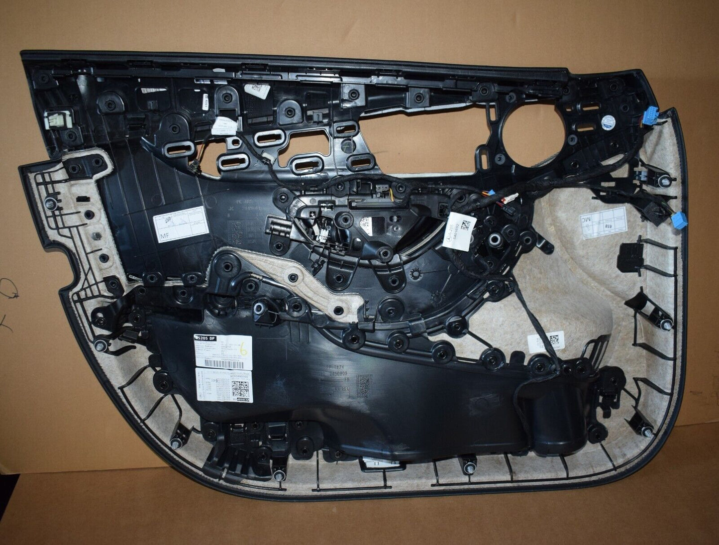Original Mercedes w205 C Klasse Türverkleidung Türpappe vorne rechts