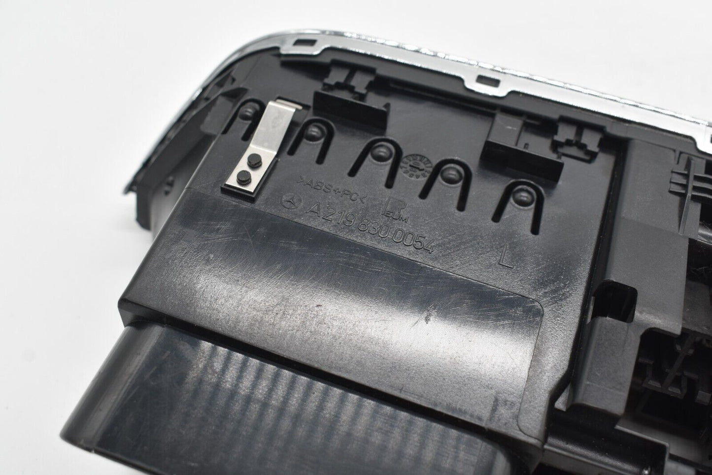 Original Mercedes CLS w219 Luftdüse a2198300054