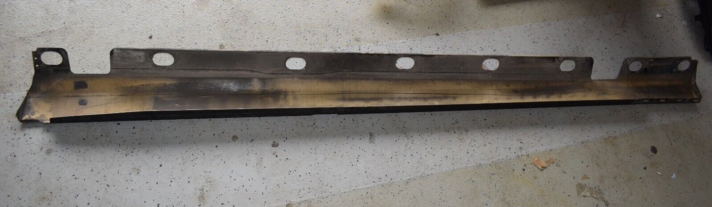 Original Mercedes Seitenschweller w221 Langversion schwarz a2216900440 rechts