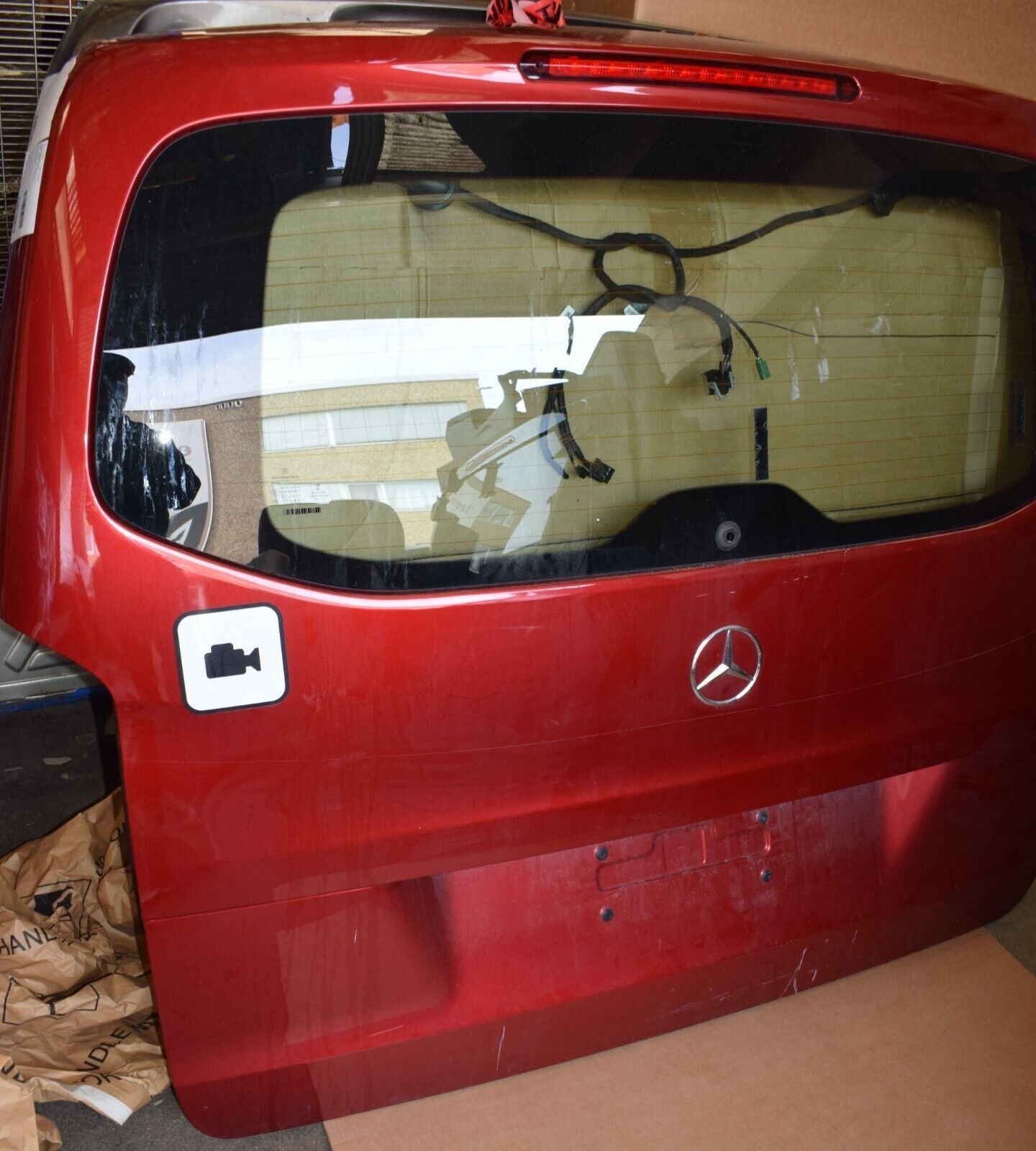 Original Mercedes Vito w447 Heckklappe mit Scheibe rot hecktür