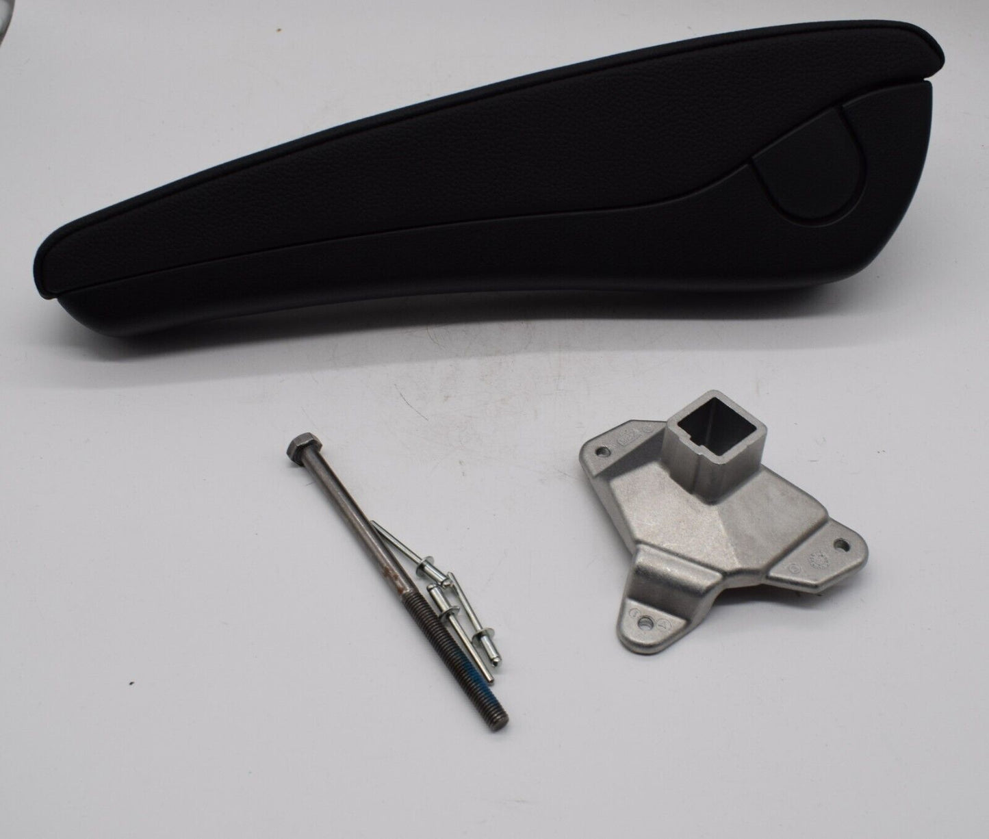 Original Mercedes Sprinter w906 Armlehne links Kunstleder 316 317 319 Halterung