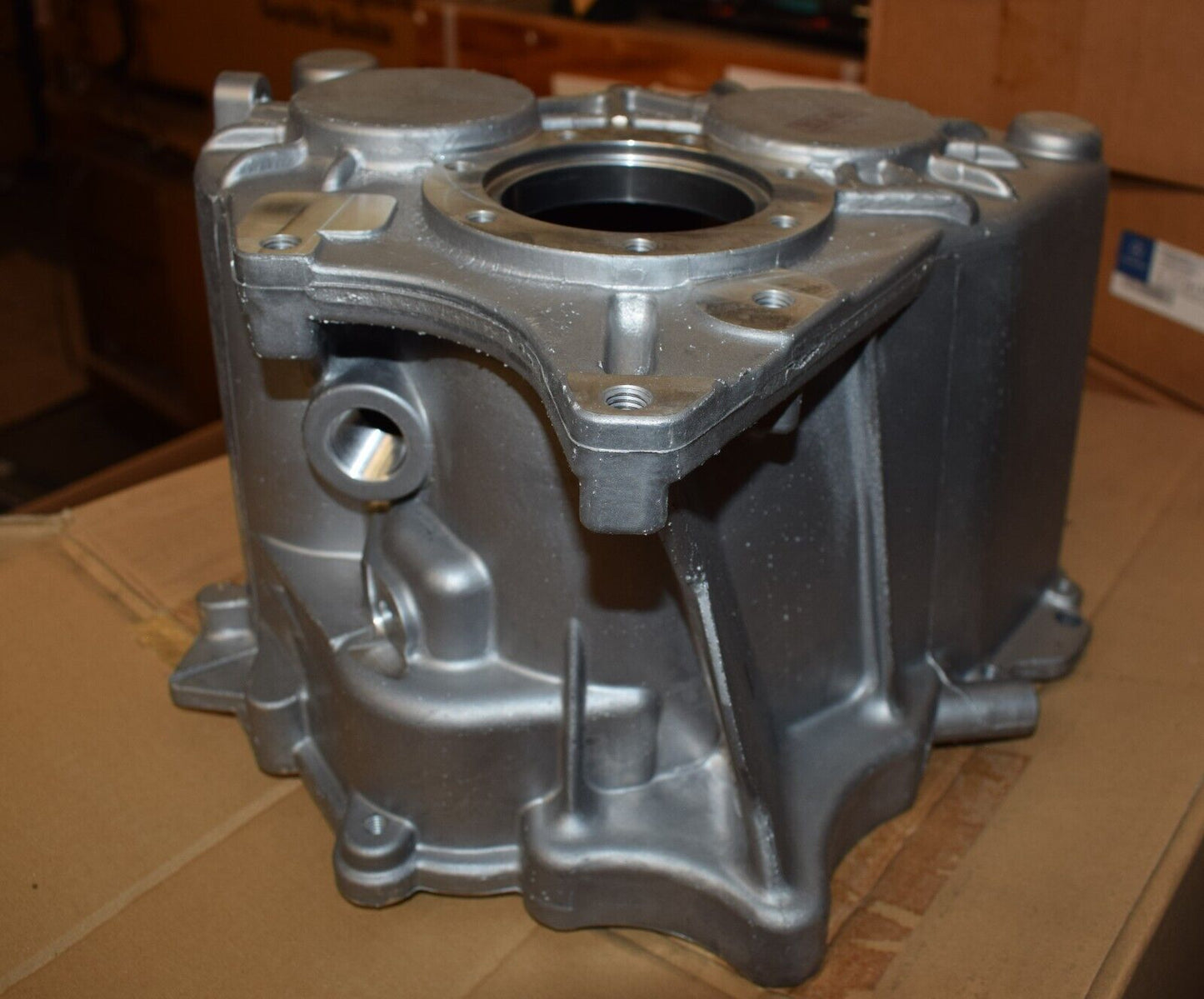 NEU Original Mercedes Getriebegehäuse a1692610401 OVP