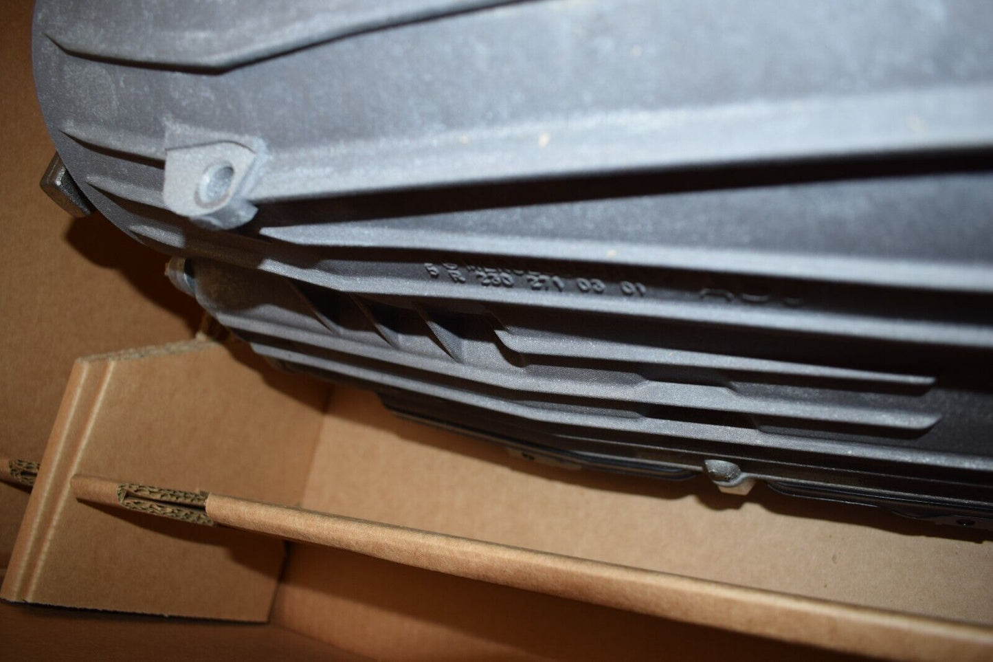 NEU Original Mercedes Automatikgetriebe BM722.904 7G Getriebe a2302703600 OVP