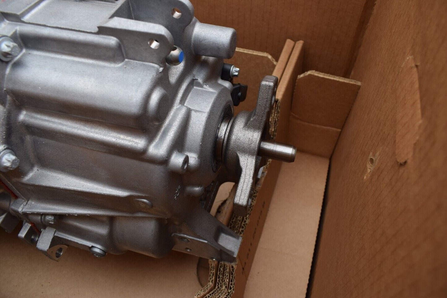 NEU Original Mercedes Mechanisches Getriebe E Klasse w212 A2122601200 OVP
