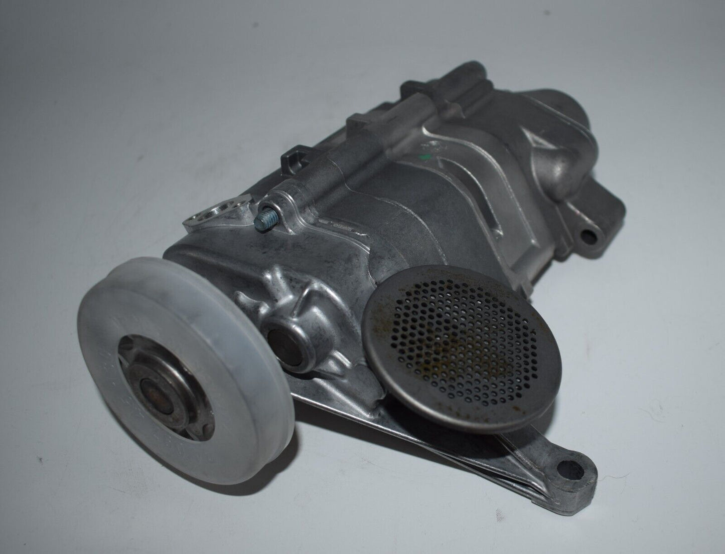Original Mercedes R1371810201 Ölpumpe oilpump 1371810201