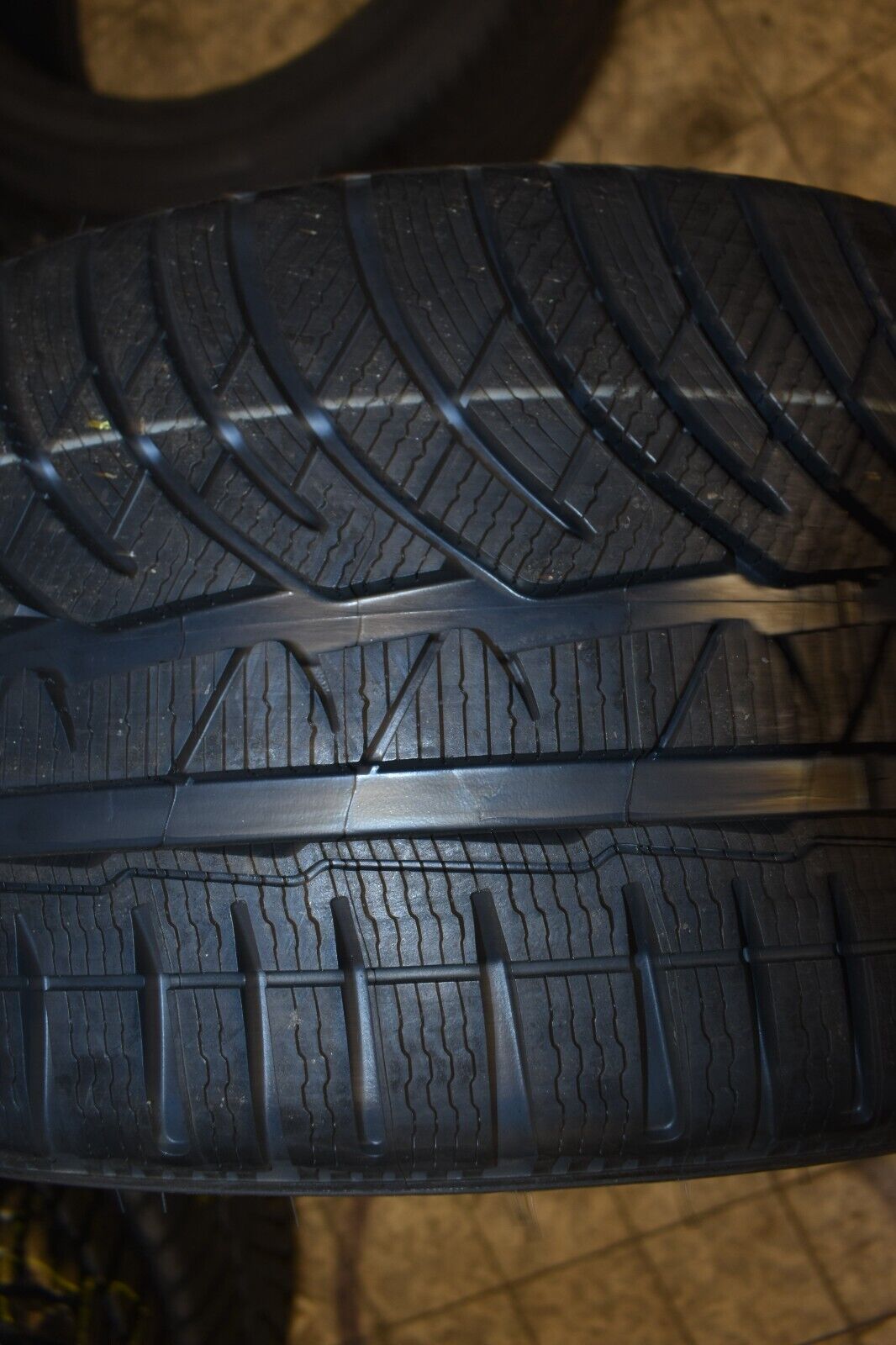 2x Michelin Pilot Alpin Winterreifen 255 35 19 96V 7,5mm 2014