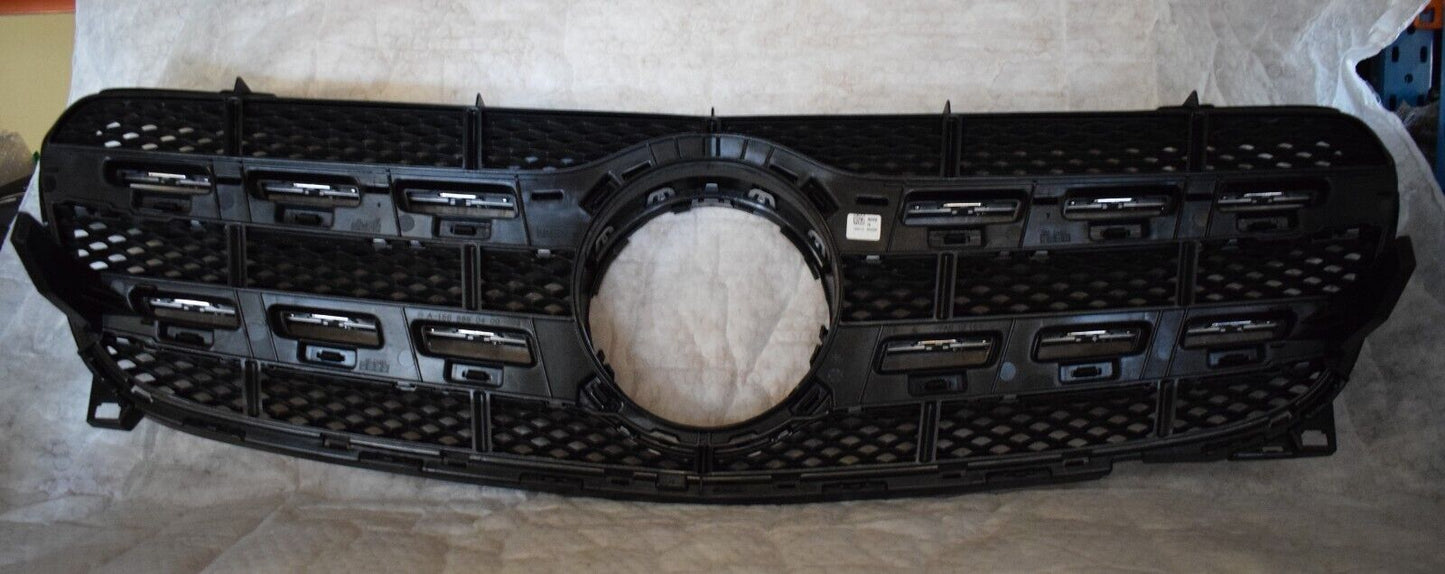 Original Mercedes Kühlergrill Grill w156 GLA a1568806400 Mopf silber