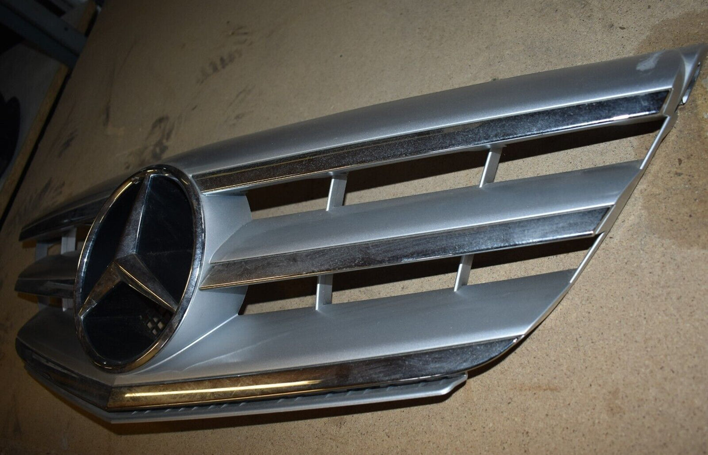 Original Mercedes Kühlergrill Grill w245 B Klasse a1698881660