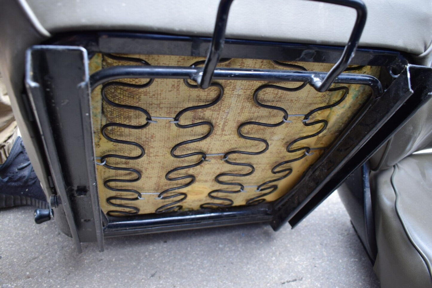 Original Mercedes G Klasse w461 Fahrer Beifahrersitz Grün 461 olivgrün G Puch