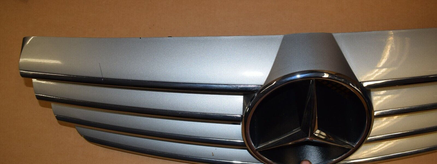 Original Mercedes W209 CLK Kühlergrill Grill silber