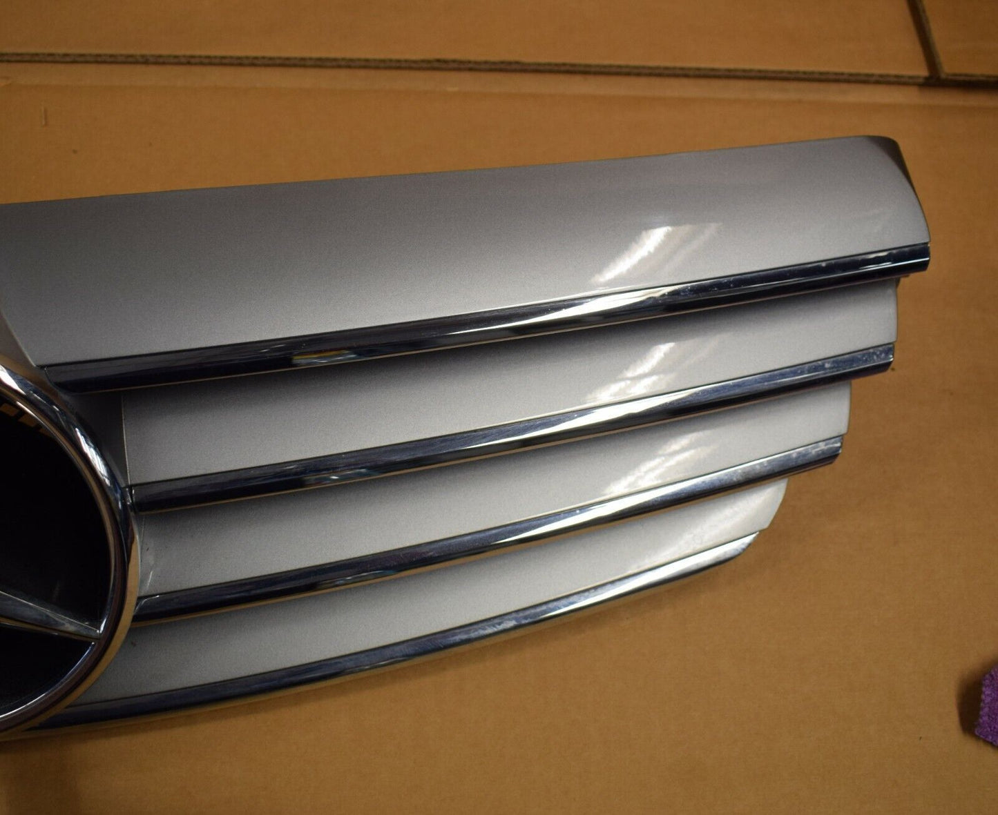 Original Mercedes W209 CLK Kühlergrill Grill silber