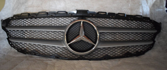 Original Mercedes Kühlergrill Stern w205 C Klasse Limousine T Modell a2058880260