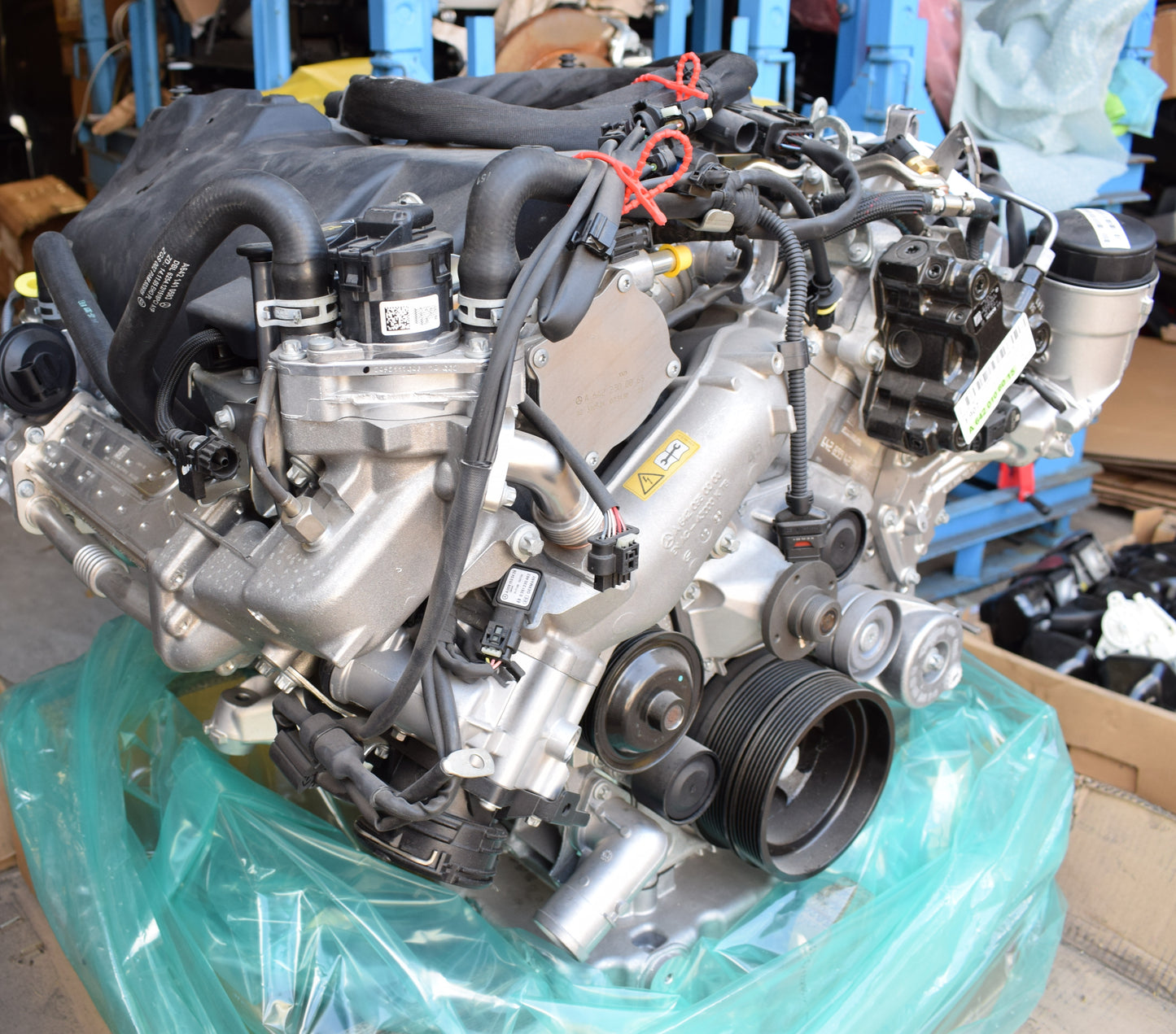 1x Original Mercedes w907 V6 Motor NEU OM642 642.899 A6420106015