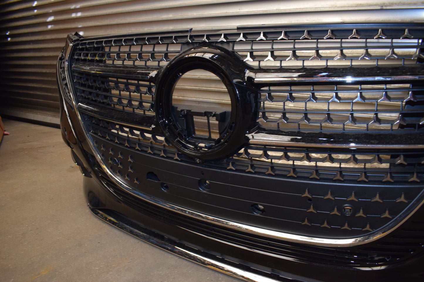 Original Mercedes V klasse w447 AMG Stoßstange Mopf 2 Grill beleuchtet
