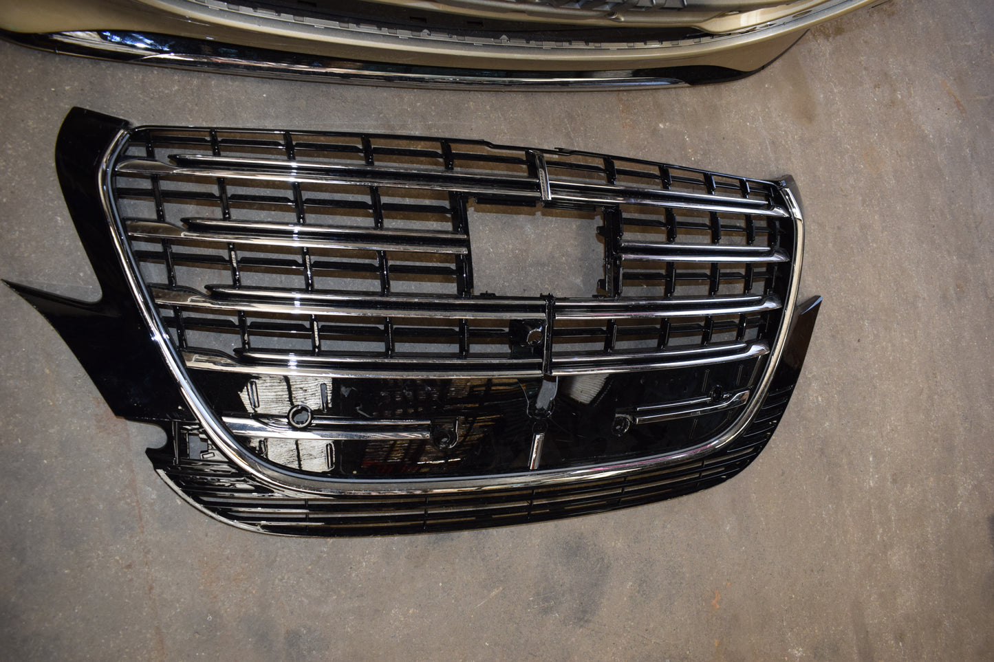 Original Mercedes V klasse w447 Exclusive Stoßstange Mopf 2