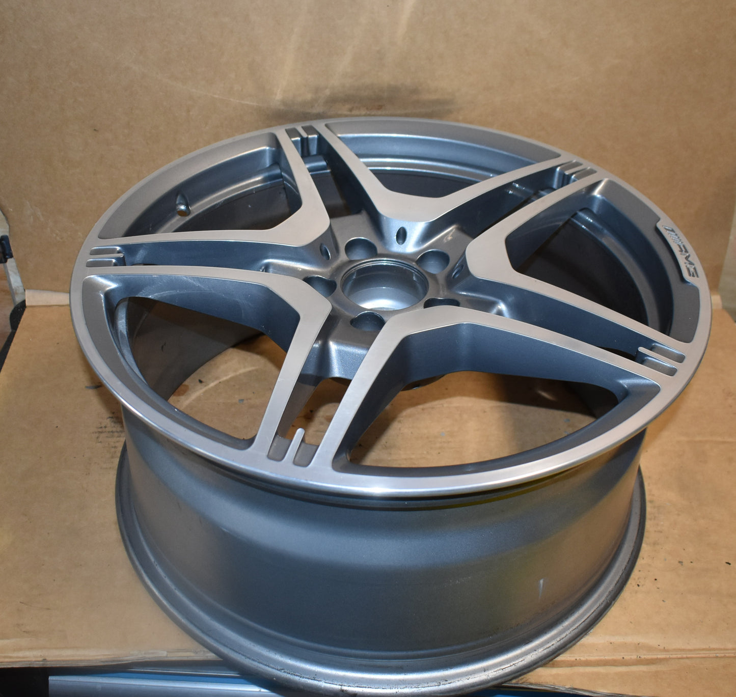 1x Original Mercedes AMG Alufelge Felge w212 E Klasse a2124012702 Vorderachse