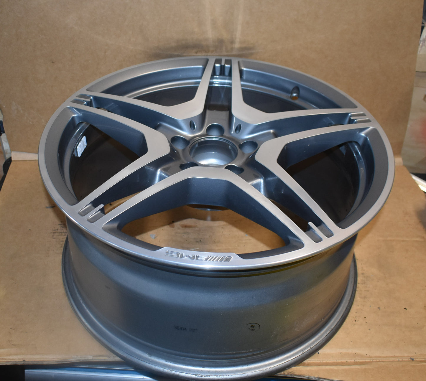 1x Original Mercedes AMG Alufelge Felge w212 E Klasse a2124012702 Vorderachse