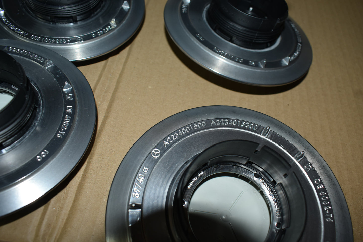 4x Original Mercedes w223 S Klasse Nabendeckel Edition 100