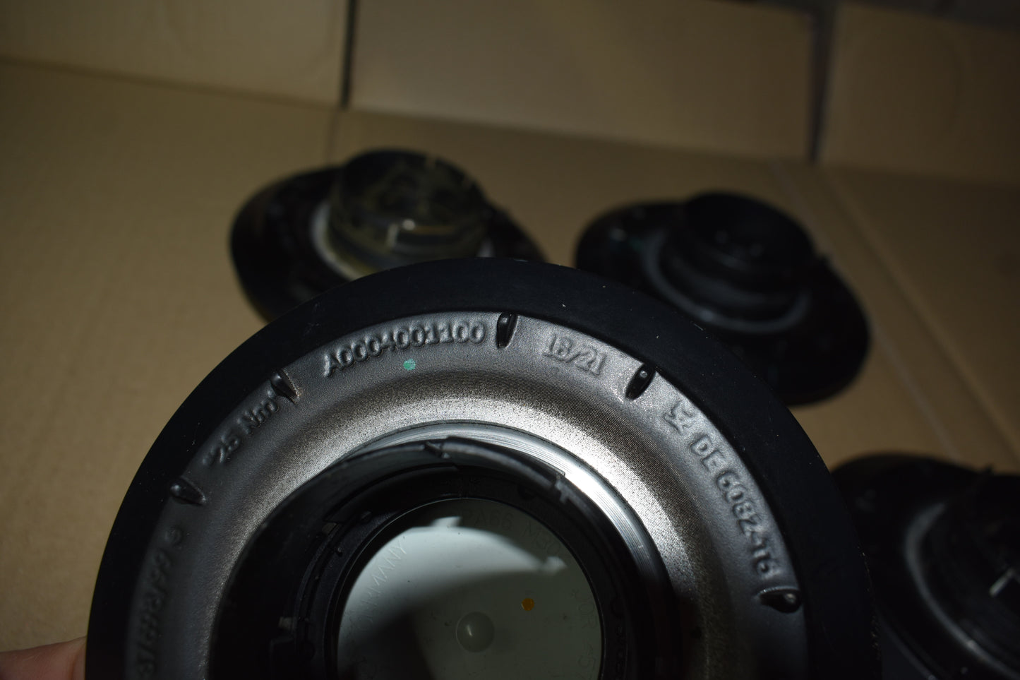 4x Original Mercedes Nabendeckel a0004001100 Schwarz Matt