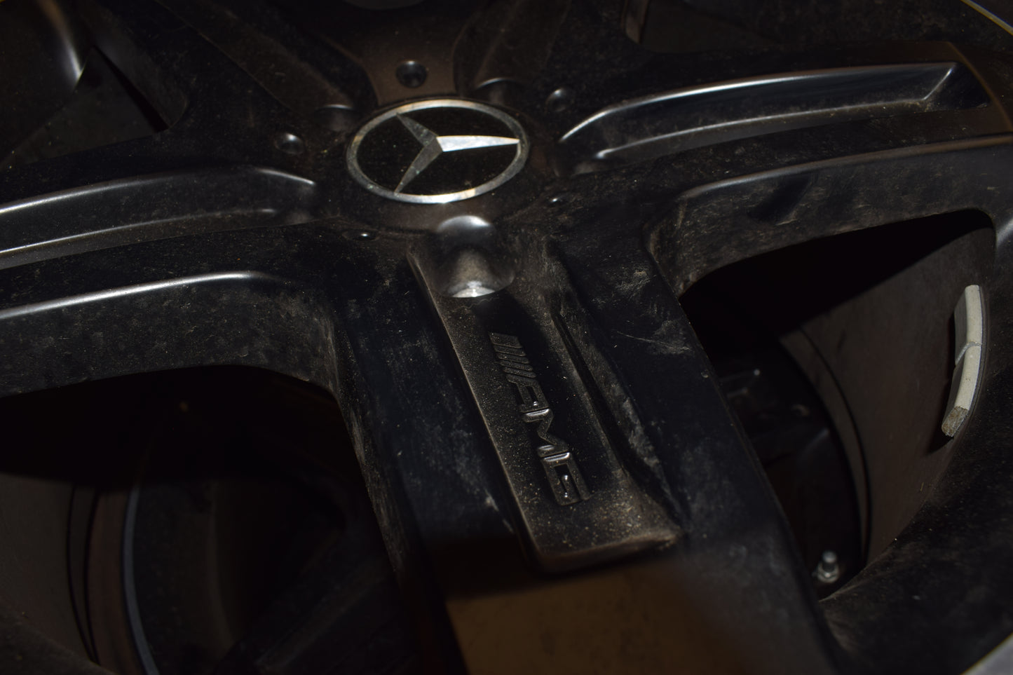 Original Mercedes G Klasse w463 19 Zoll Original AMG Räder Pirelli schwarz matt