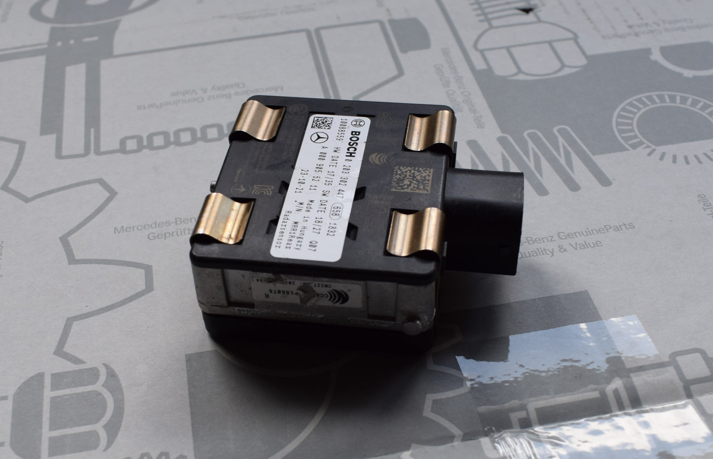 Original Mercedes Sensor Radarsensor A0009055211 w118 w167 w177 w205 w243 w247 w253