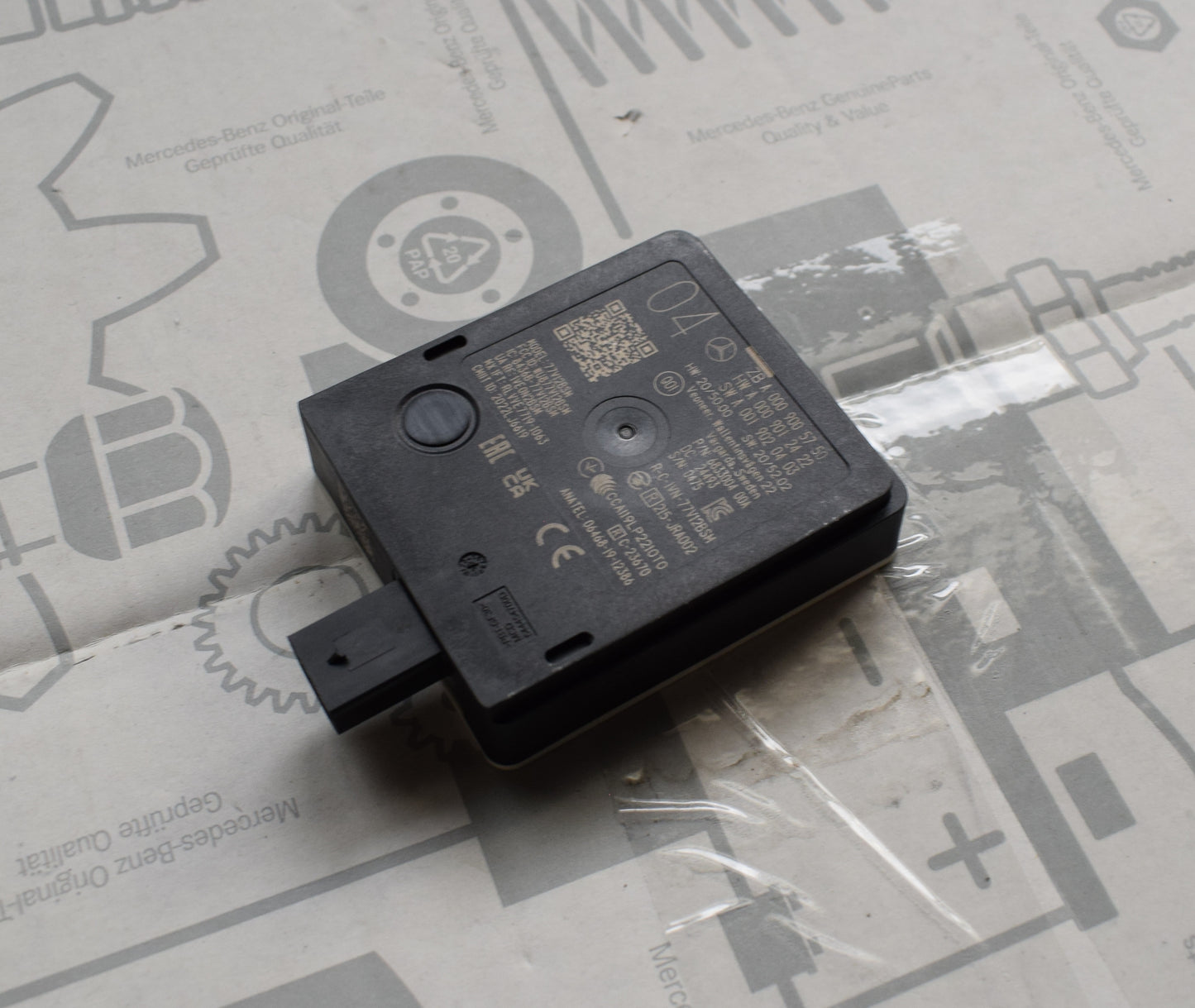 1x Original Mercedes Totwinkelsensor Radarsensor A0009005750