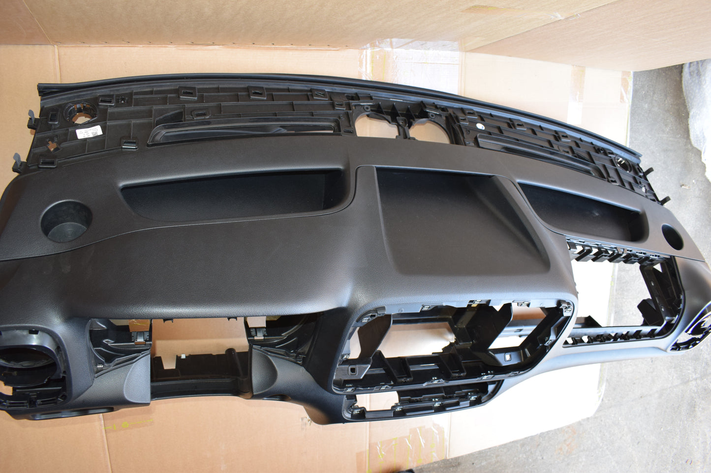 Original Mercedes w447 Armaturenbret facelift Vito schwarz a4476806504