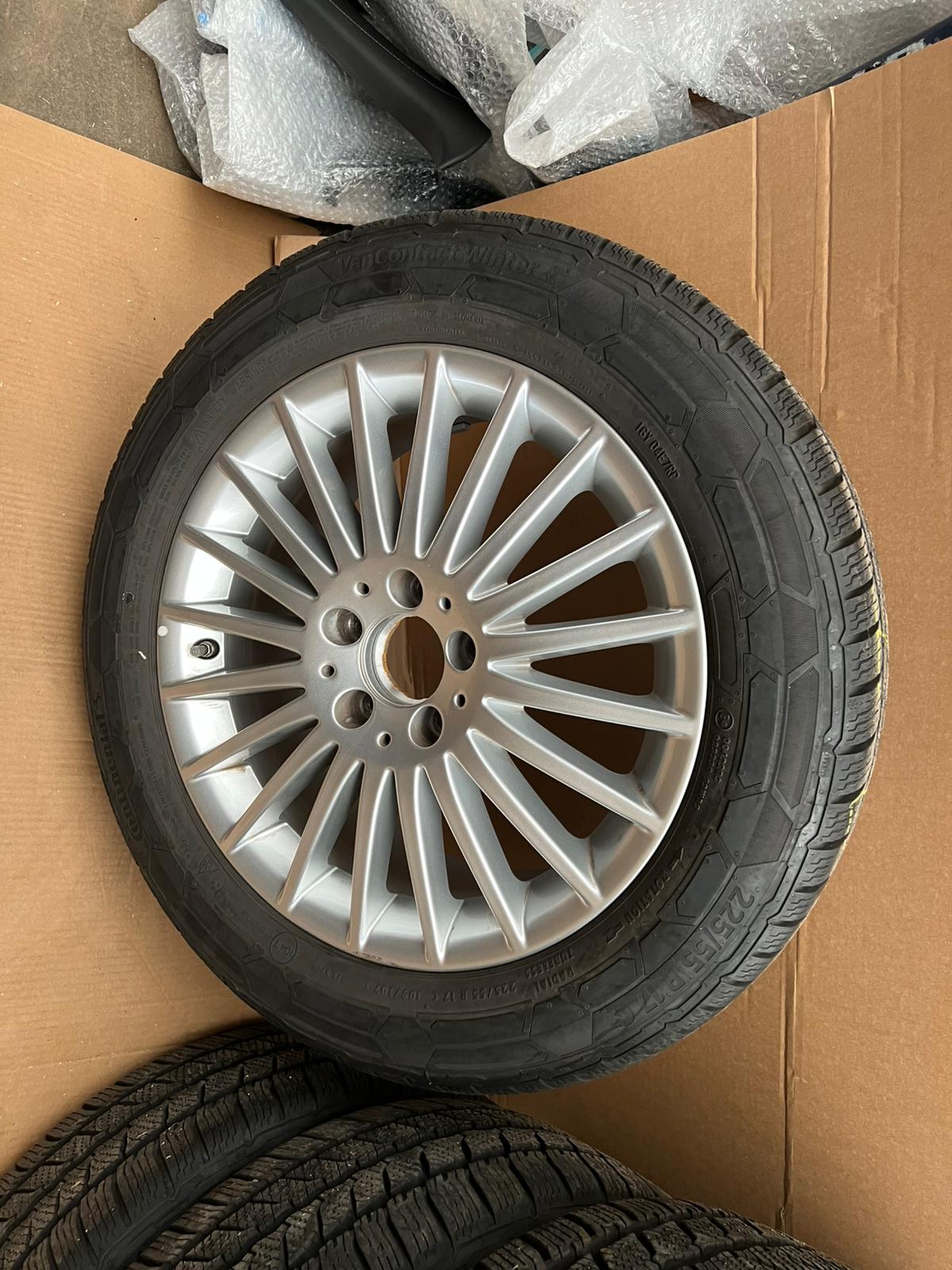 Original Mercedes w447 Räder Vito 17 Zoll Winter Continental 225