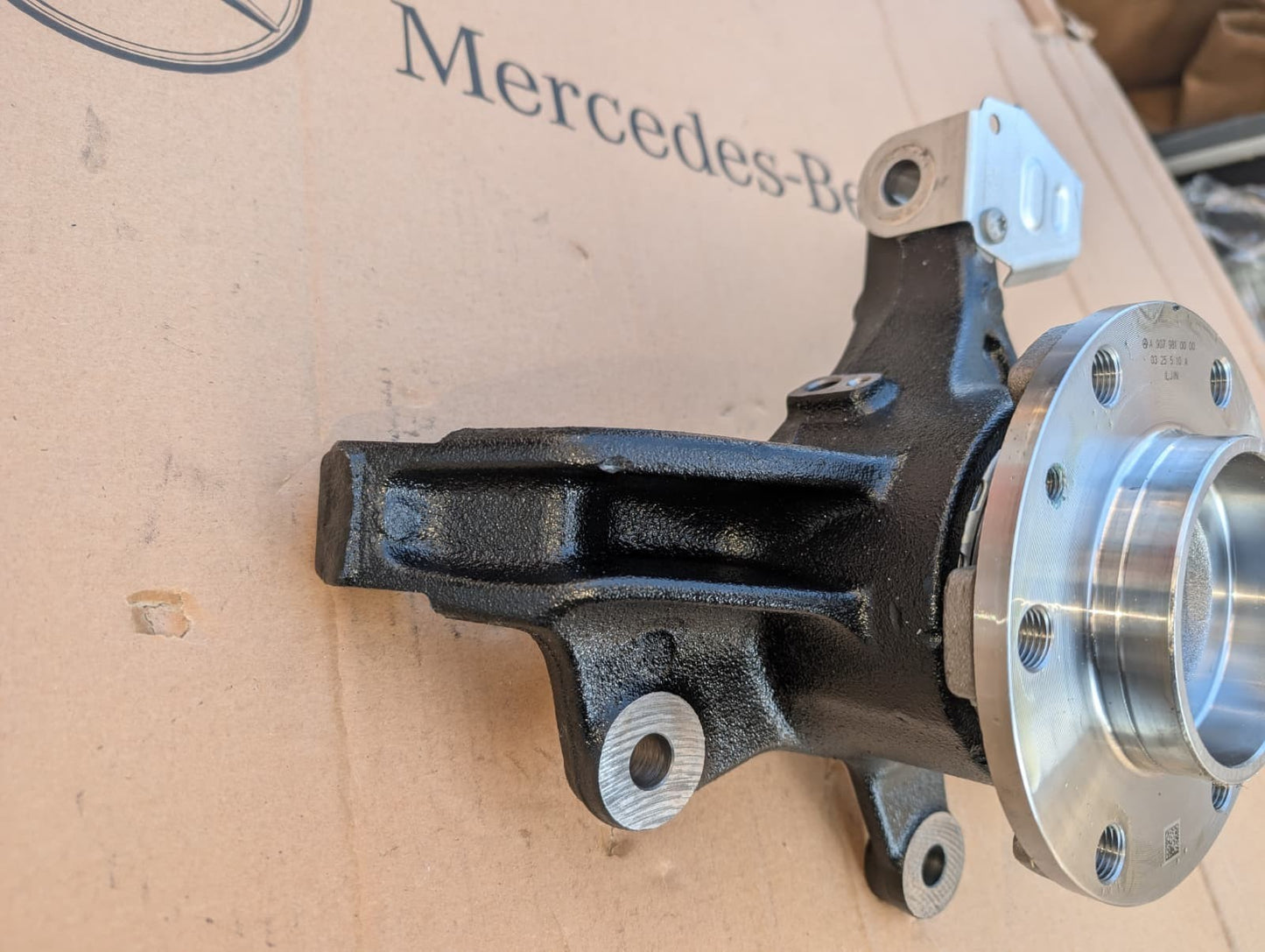 Original Mercedes Sprinter w907 Radlager Radnabe vorne rechts NEU A9079810000
