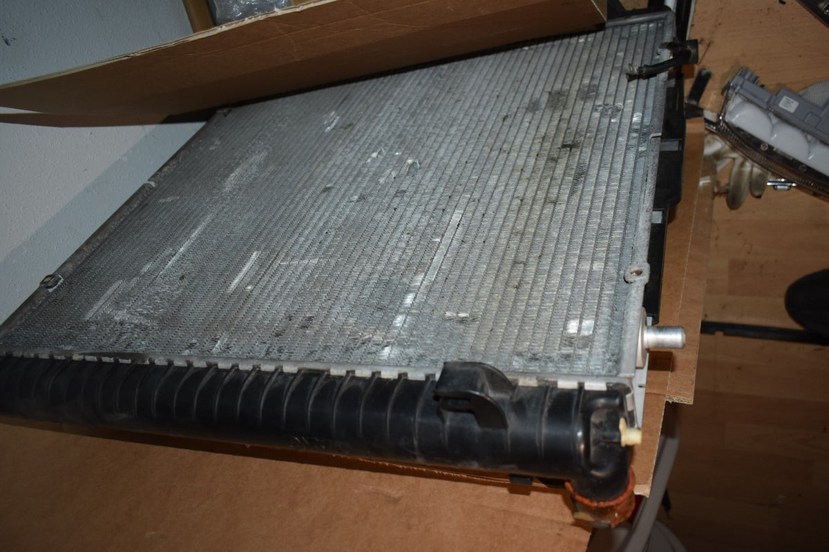 Original Mercedes w463 G Klasse Lüfter Kühler a4635000293 a4615000102