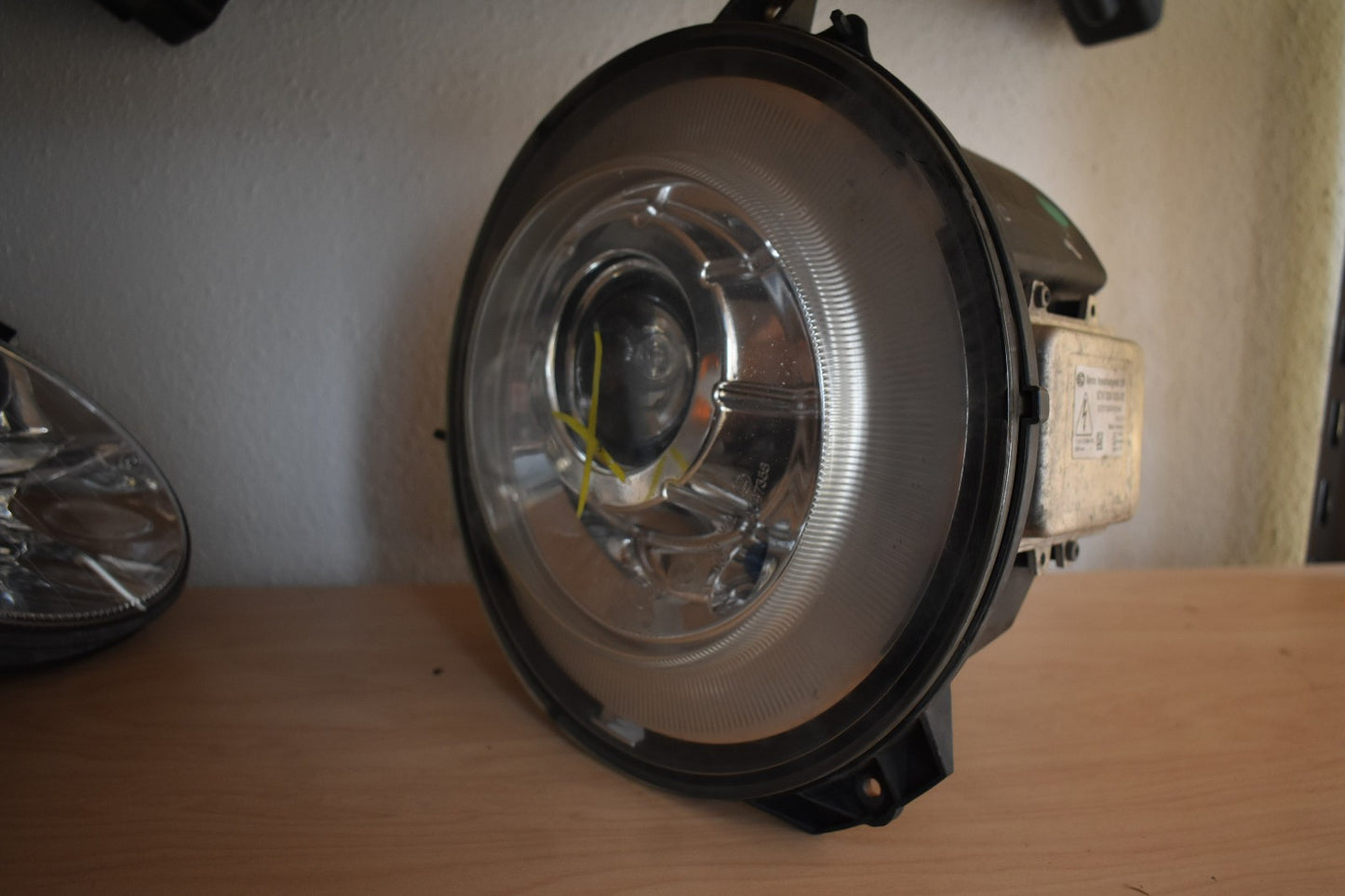 Original Mercedes w463 G Klasse Scheinwerfer Licht vorne Xenon a4638200759