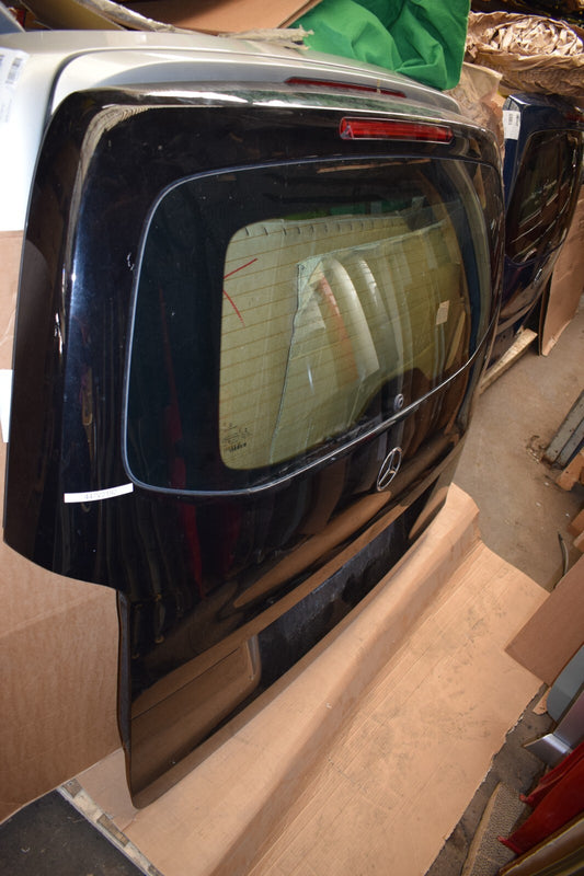 Original Mercedes Vito w447 Heckklappe mit Scheibe Obsidianschwarz a4477403900