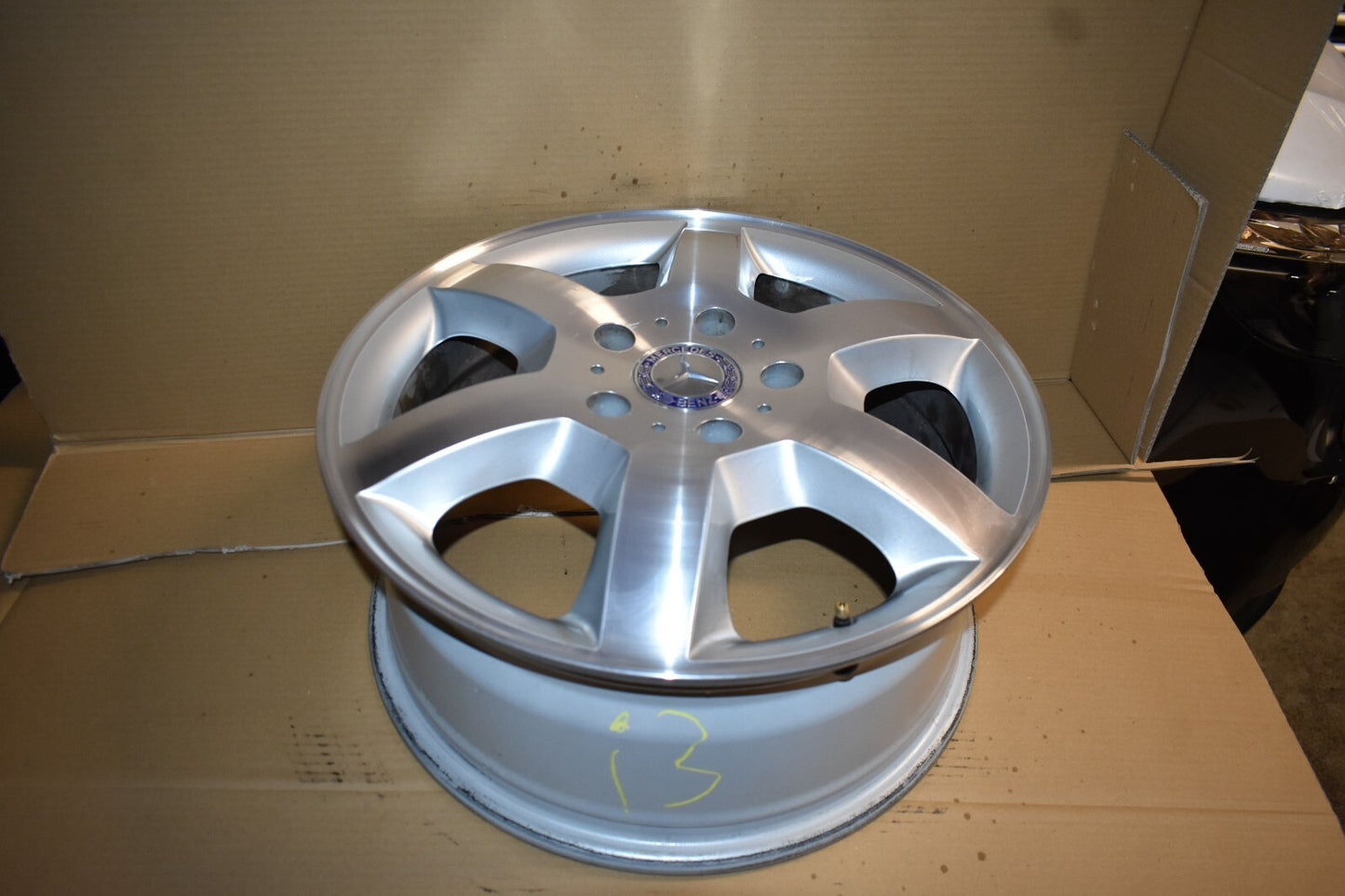 1x Original Mercedes w463 G Klasse Alufelge a4634011102 7,5Jx18 ET63 Felge