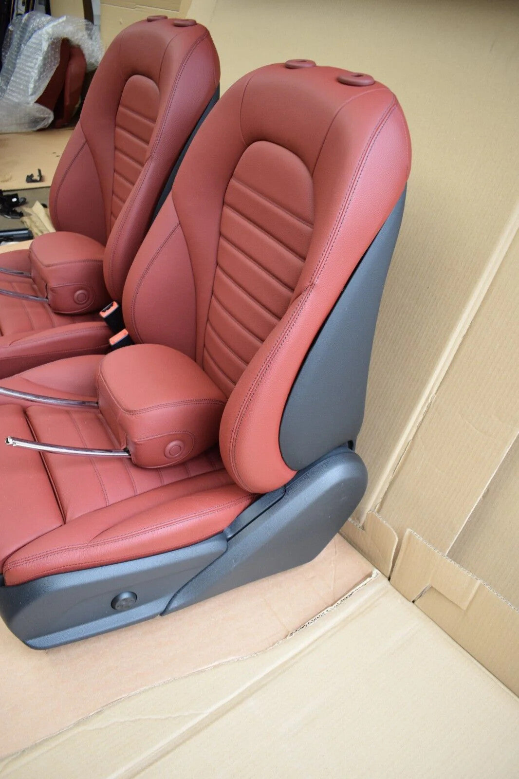 Original Mercedes w205 C Klasse Sitze Innenausstattung rot Ledersitze Limo