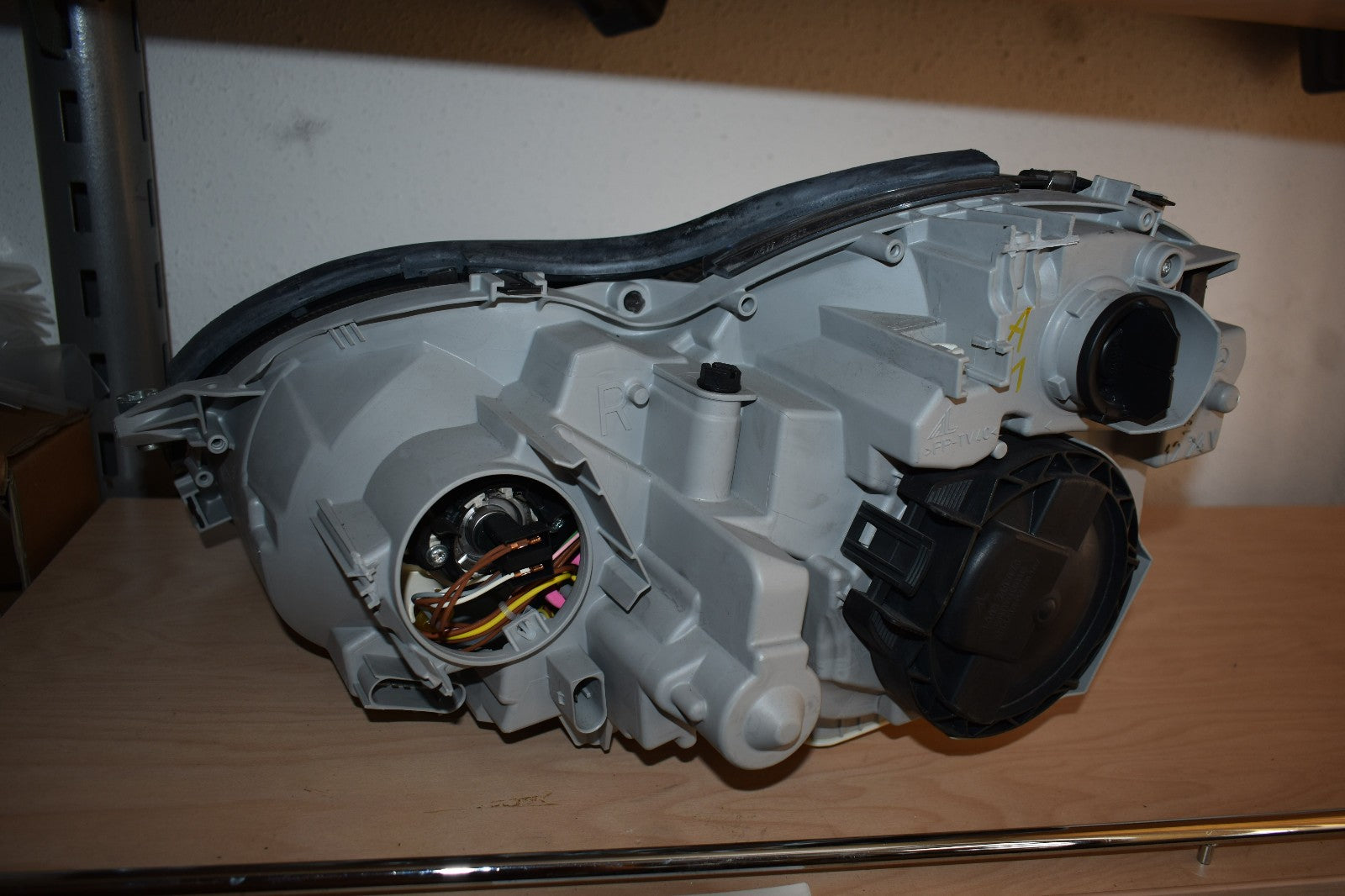 Original Mercedes R230 SL Scheinwerfer rechts a2308207861 Xenon