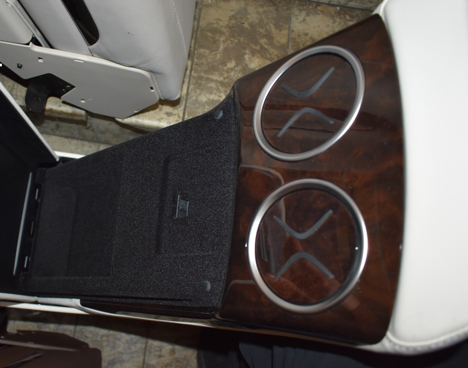 Original Mercedes w222 Mittelkonsole Armlehne hinten Rücksitze Fondlehne S