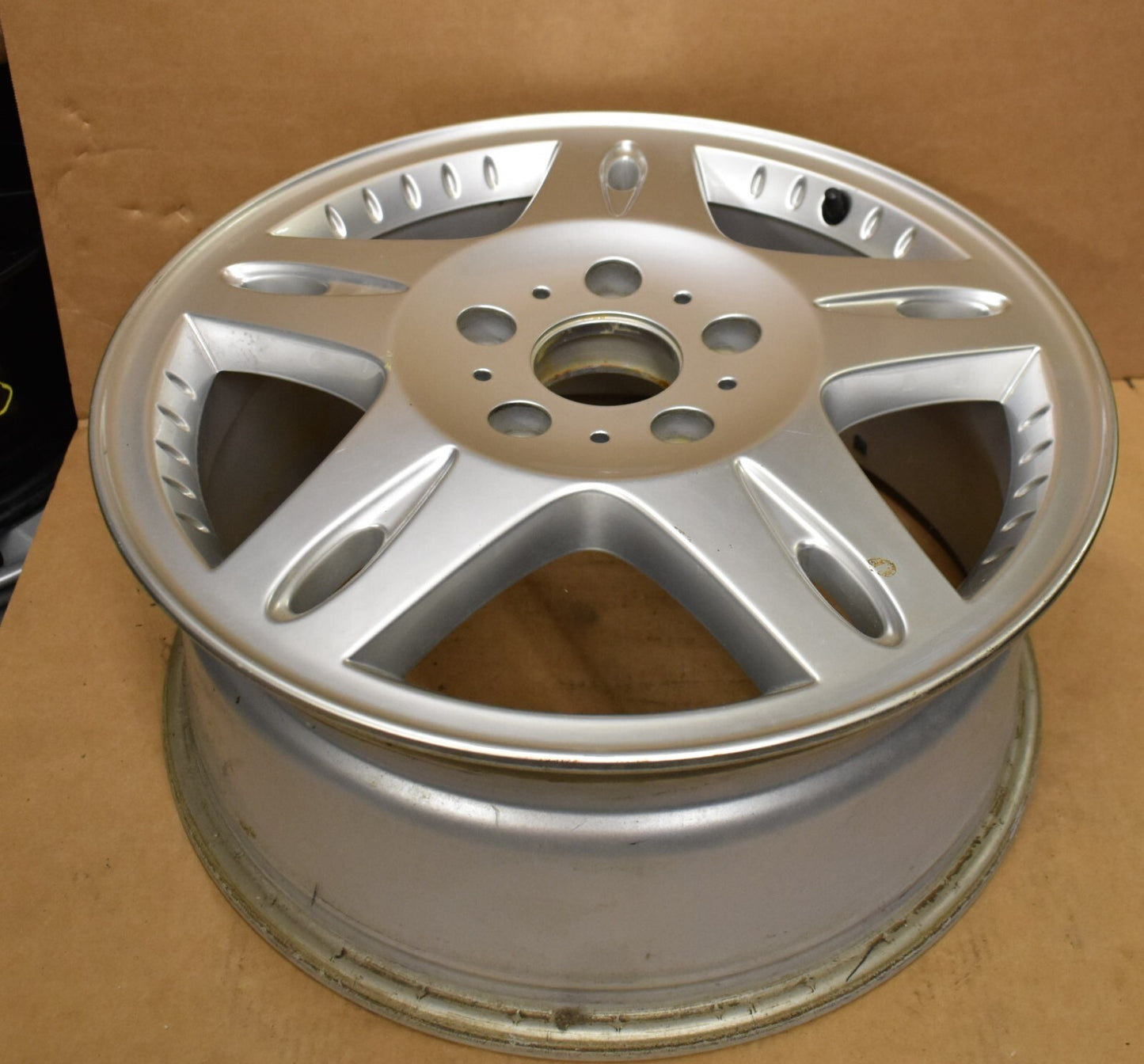 1x Original Mercedes w463 G Klasse Alufelge A4634011002 7,5Jx18 ET63 Felge