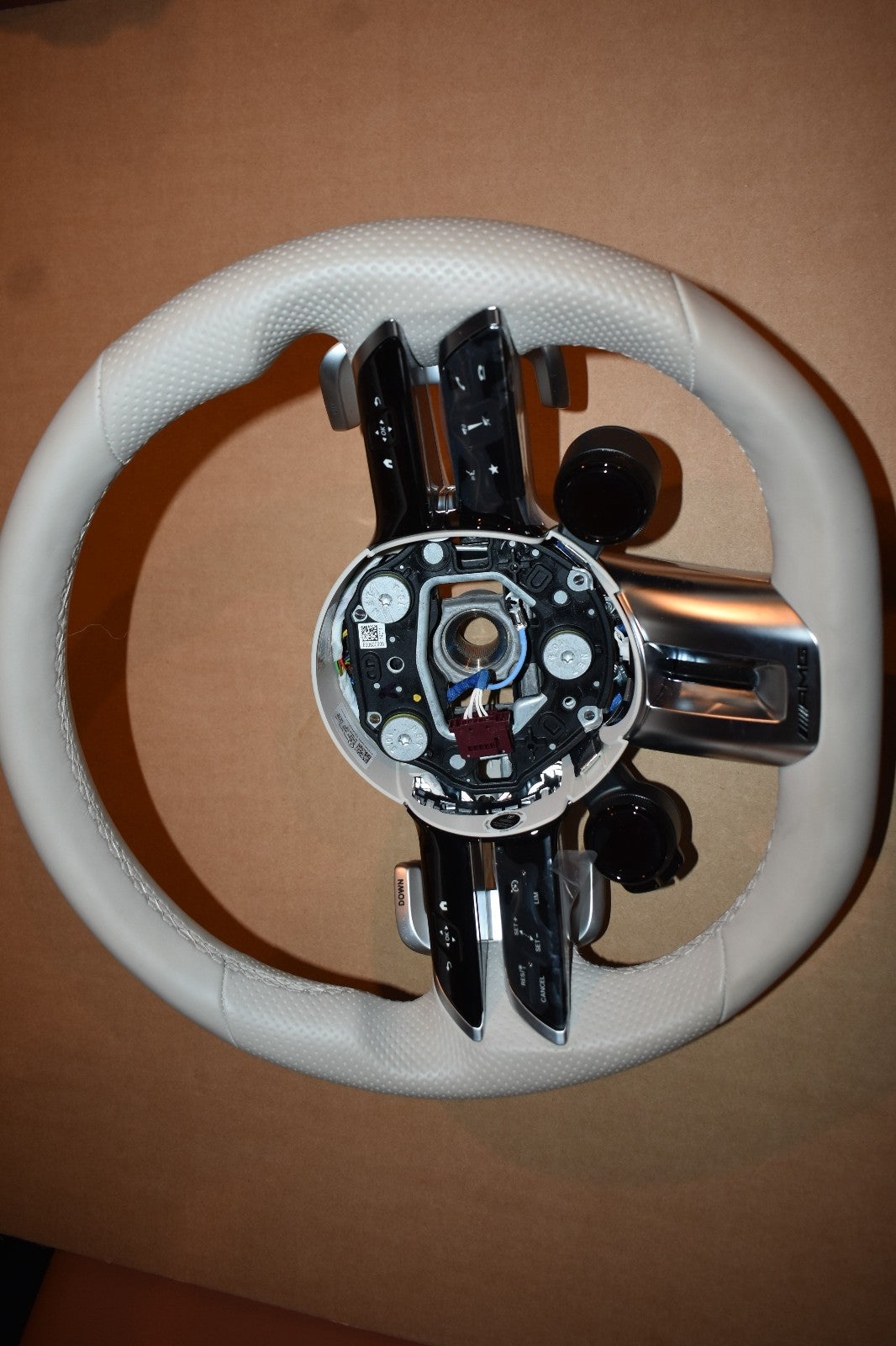 Original Mercedes AMG Performance Lenkrad steering wheel w213 w223