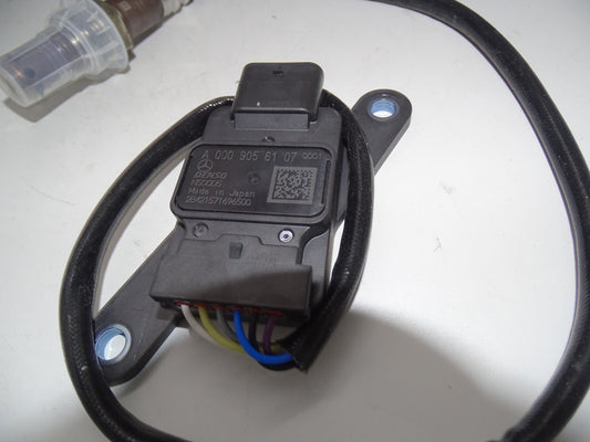 mercedes original und neu NOX sensor noxsensor a0009056107