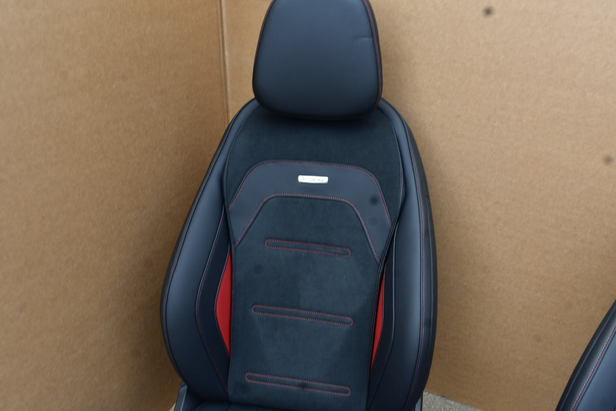 Mercedes wS214 W214 E Klasse T Modell Amg Sitze vorne Ledersitze Massage rot